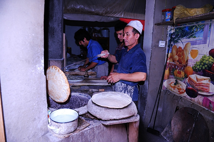 在那遥远的地方（之十二 喀什大巴扎－福乐智慧园－盘囊城－喀什老城－英吉利－和田） - 小鱼滋味 - 小鱼滋味