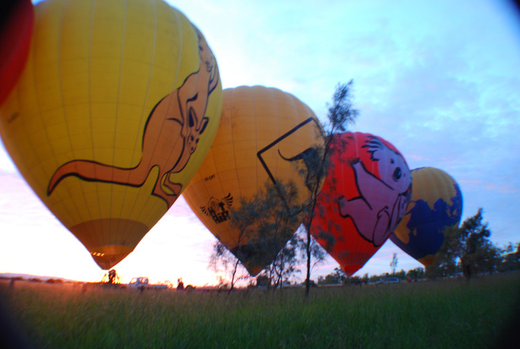【2009春节澳洲团】之五 在凯思斯体验 热气球 - 小鱼滋味 - 小鱼滋味
