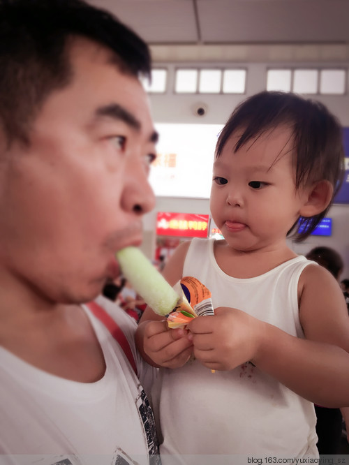 【小衣襟的第一次海南行】博鳌巨浪拍击，粉红葱兰诱惑，圆月照耀回归 - 小鱼滋味 - 小鱼滋味