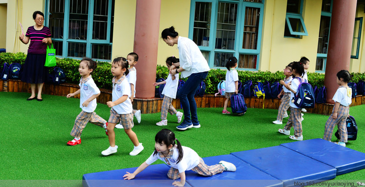 幼儿园小班下学期 · 家长开放日 - 小鱼滋味 - 小鱼滋味