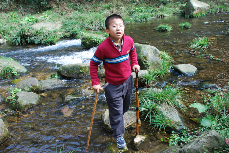 小宽在长大（之七 四年级小学生） - 小鱼滋味 - 小鱼滋味