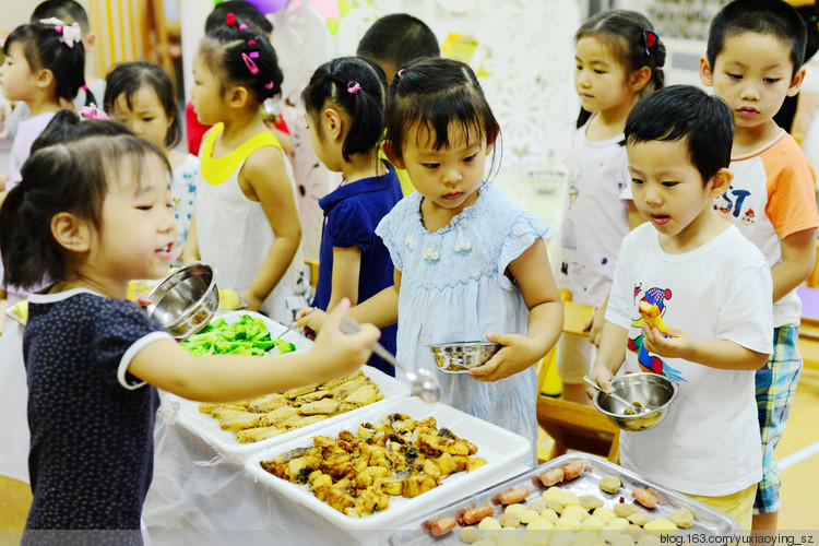 【小衣襟的幼儿园】 快乐六一的前奏 - 小鱼滋味 - 小鱼滋味