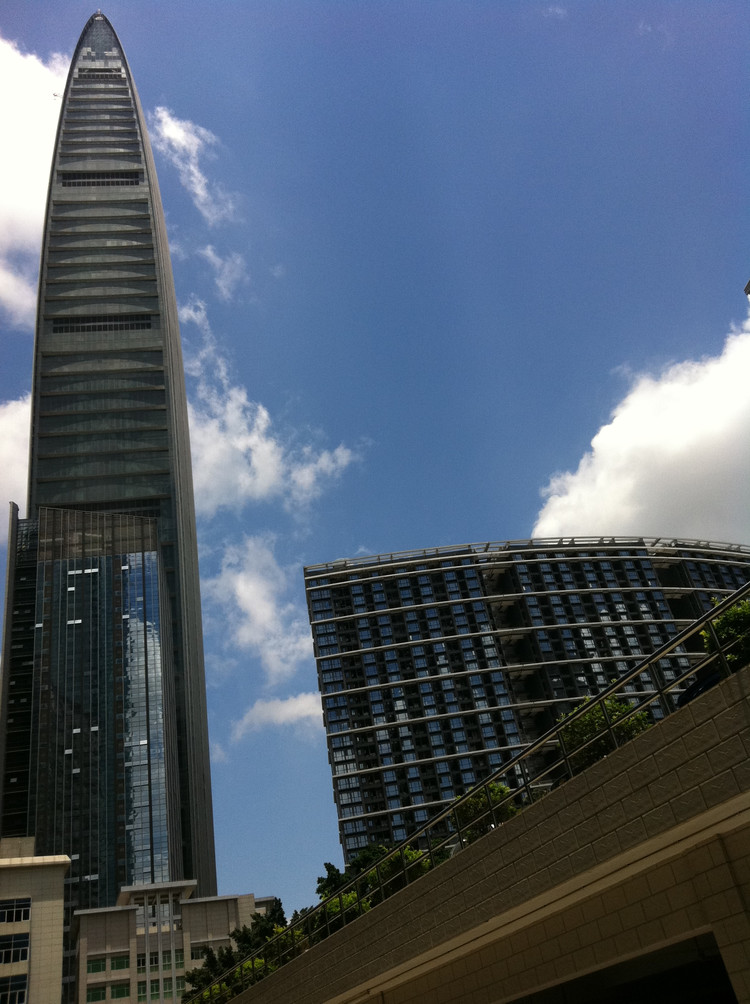 2011年6月9日，小雨后，车窗里的天空 - 小鱼滋味 - 小鱼滋味