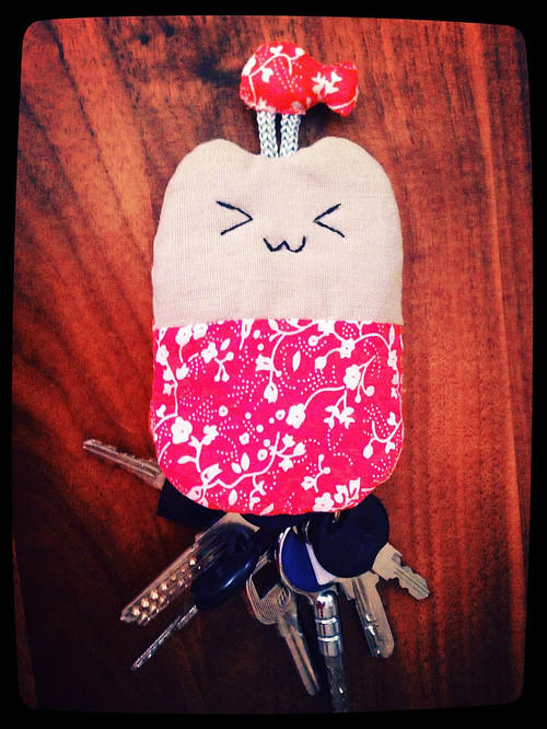 【小鱼手作】 一款很可爱的猫咪型钥匙包（含制作教程） - 小鱼滋味 - 小鱼滋味