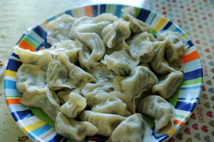 【小鱼美食】 美味蒜苗水饺的诞生 - 小鱼滋味 - 小鱼滋味