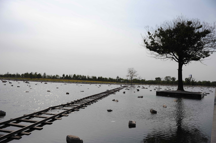 2009，印象河北（之八 唐山南湖公园 唐山大地震影视基地 地震纪念馆 归程） - 小鱼滋味 - 小鱼滋味