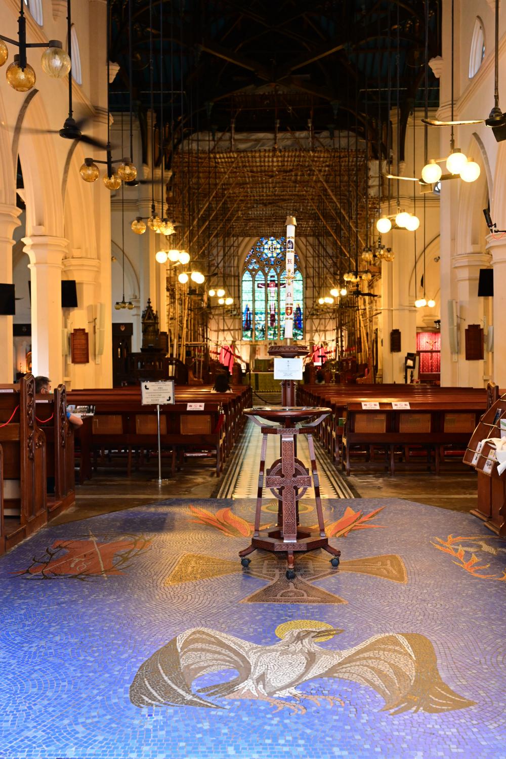 全新的香港】行走中环，圣公会圣约翰座堂、大馆、兰桂坊、文武庙– 小鱼滋味